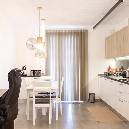 259/4 Prime Location! Lovely 1 Bedroom Flat Διαμέρισμα Gzira